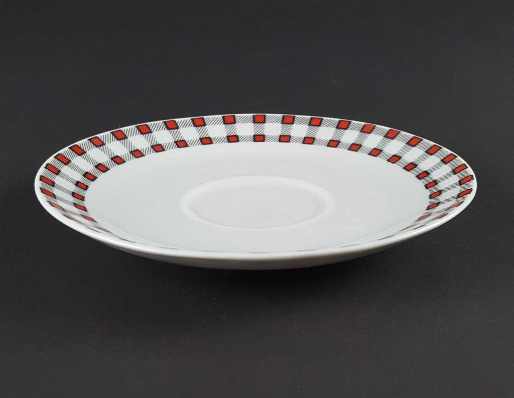 [458139703] Untertasse für Kaffee 14,3 cm Winterling Kirchenlamitz Karo rot schwarz gebraucht - gut Bild 3