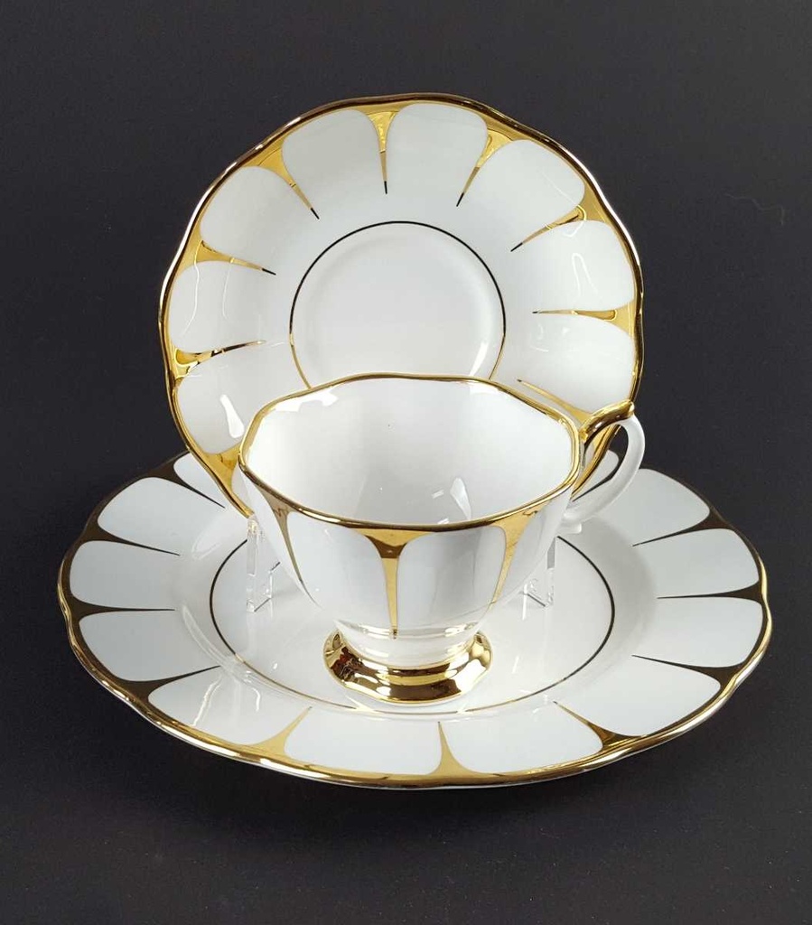 [458139717] Sammeltasse Sammelgedeck Golddekor 3tlg Royal Vale Weiß mit Goldrand Bone China gebraucht - gut Bild 6