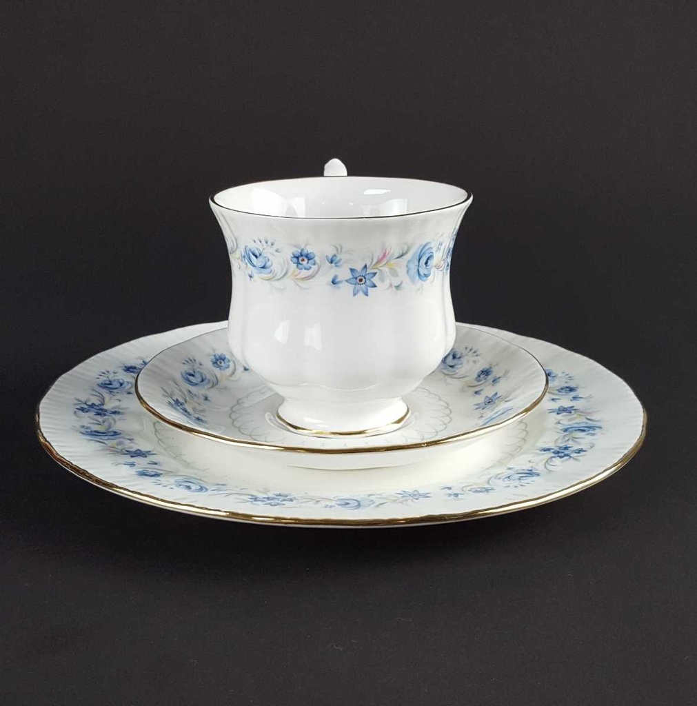 [458139731] Sammeltasse Sammelgedeck 3tlg Royal Malvern Blaue Blumenranke gebraucht - gut Bild 3