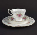 [458139732] Sammeltasse Sammelgedeck Royal Kent Rosendekor Bone China gebraucht - gut Bild 4