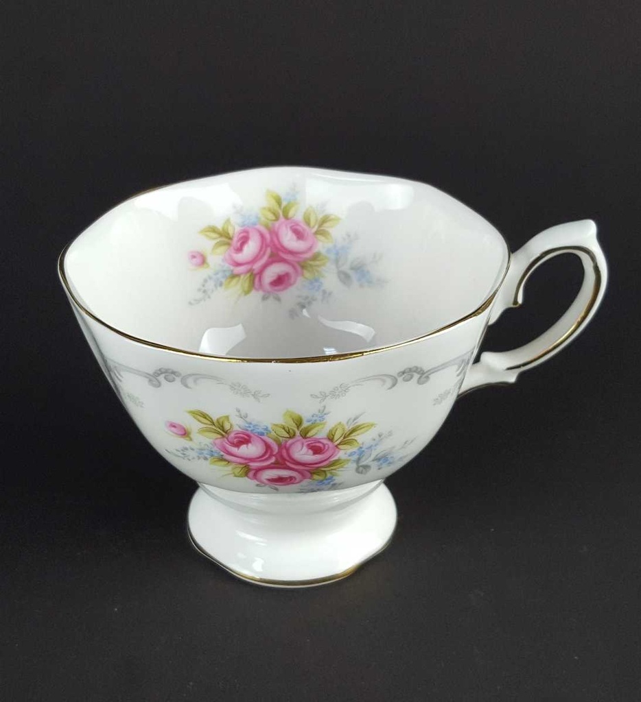 [458139732] Sammeltasse Sammelgedeck Royal Kent Rosendekor Bone China gebraucht - gut Bild 6