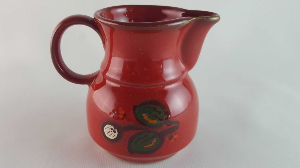 [45813976] Milchkännchen Winterling bordo rot weiße Blumen Feinkeramik gebraucht - akzeptabel Bild 3