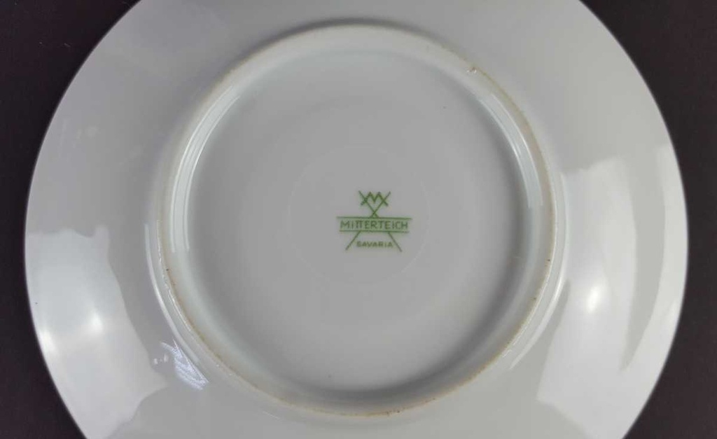 [458139763] Untertasse für Kaffee 14 cm Mitterteich Form 860 Blumendekor Blumen gebraucht - gut Bild 4