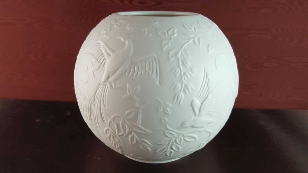 [45814005] Vase 12 cm AK Kaiser Porzellan Weiß gebraucht - sehr gut Bild 4