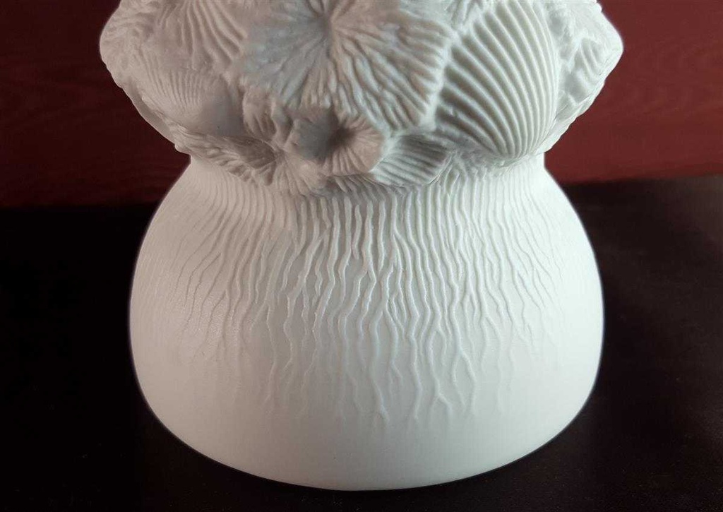 [45814241] Blumenvase Muschelvase 21,2 cm AK Kaiser Porzellan Weiß gebraucht - sehr gut Bild 5