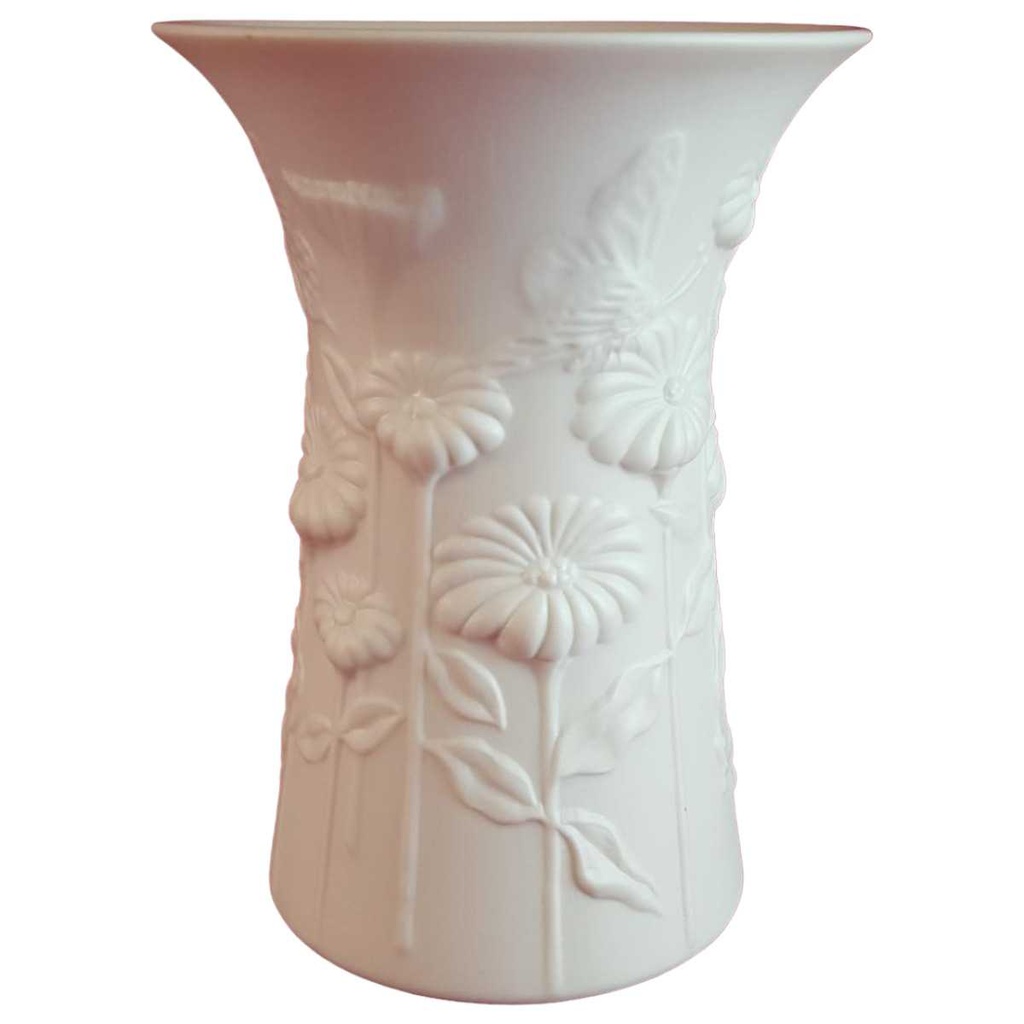 [45814295] Vase Dekorative mit Signatur 13,3 cm AK Kaiser Porzellan Weiß M.Frey gebraucht - sehr gut Bild 2