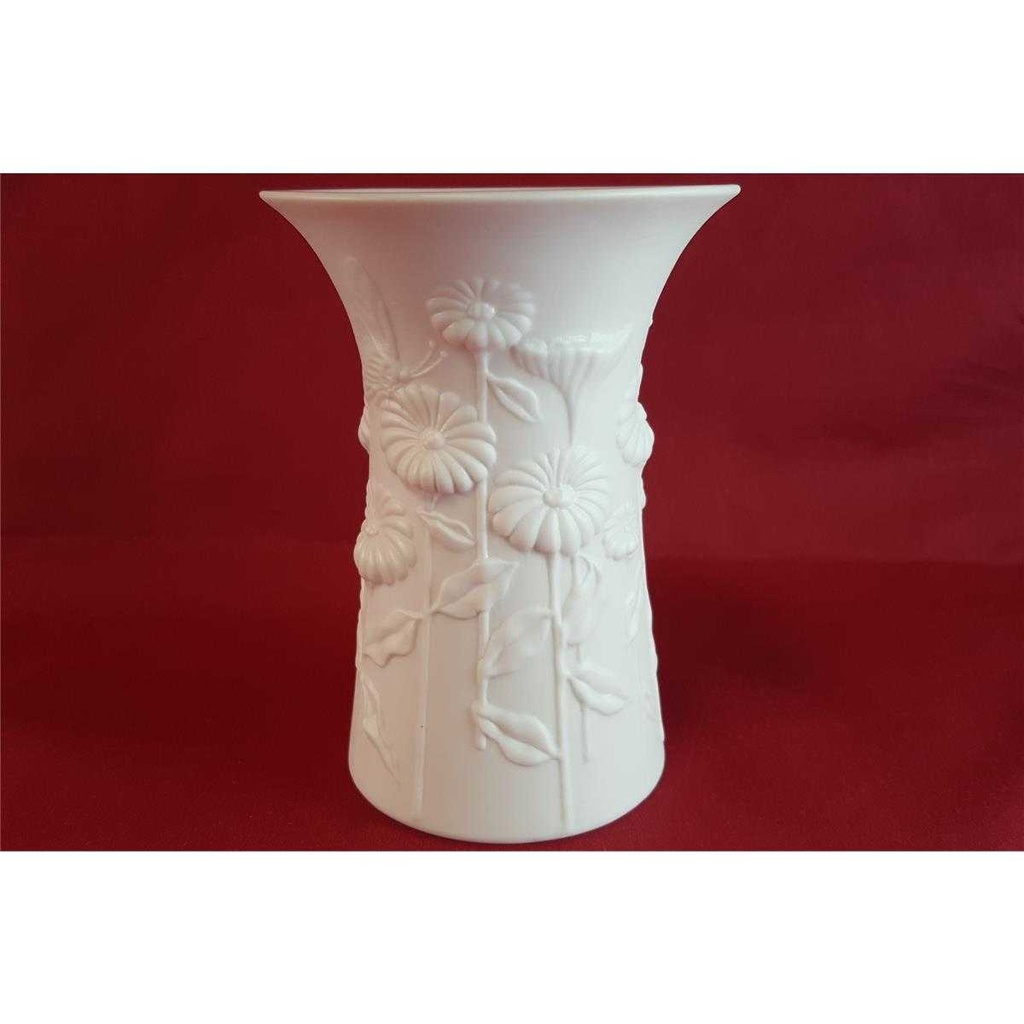 [45814295] Vase Dekorative mit Signatur 13,3 cm AK Kaiser Porzellan Weiß M.Frey gebraucht - sehr gut Bild 3