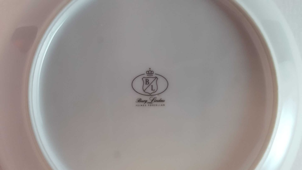 [45814297] Schale Goldrand 17,3 cm Burg Lindau rosa Rosen gebraucht - sehr gut Bild 6