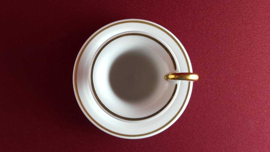 [45814330] Sammeltasse Tasse Espressotasse Goldrand AK Kaiser Porzellan Sammeltassen gebraucht - sehr gut Bild 3