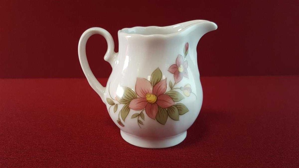 [45814406] Milchkännchen Winterling Kirchenlamitz Rot Rotrosa Blume Relief Form gebraucht - sehr gut Bild 3
