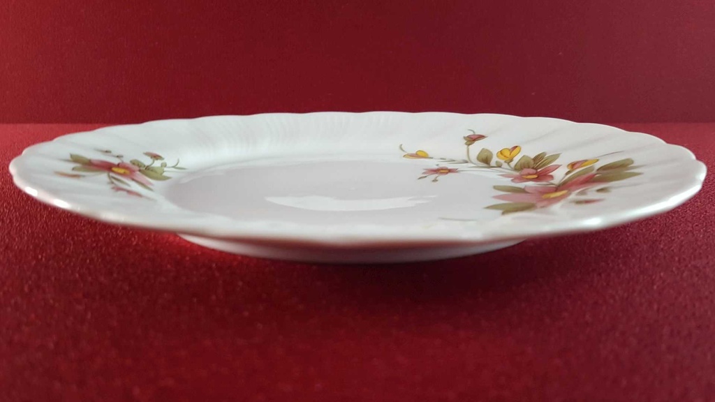 [45814410] Kuchenteller Dessertteller Frühstücksteller 19,5 cm Winterling Kirchenlamitz Rot Rotrosa Blume Relief Form gebraucht - gut Bild 3