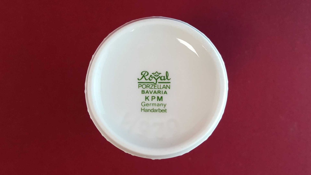 [45814854] Vase Henkelvase 14,5 cm Royal KPM Bavaria Weiß gebraucht - sehr gut Bild 5