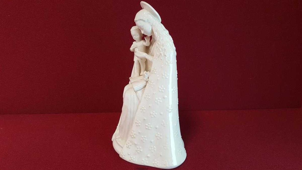 [45814878] Figur Goebel Hummel M. J Blumenmadonna mit Kind Vogel Buch Nr.31 10-1 gebraucht - gut Bild 4