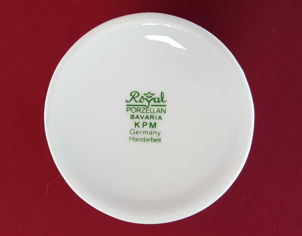 [45814923] Vase Dekorative 18,8 cm Royal KPM Bavaria 1707 18 Relief Weiß gebraucht - sehr gut Bild 3