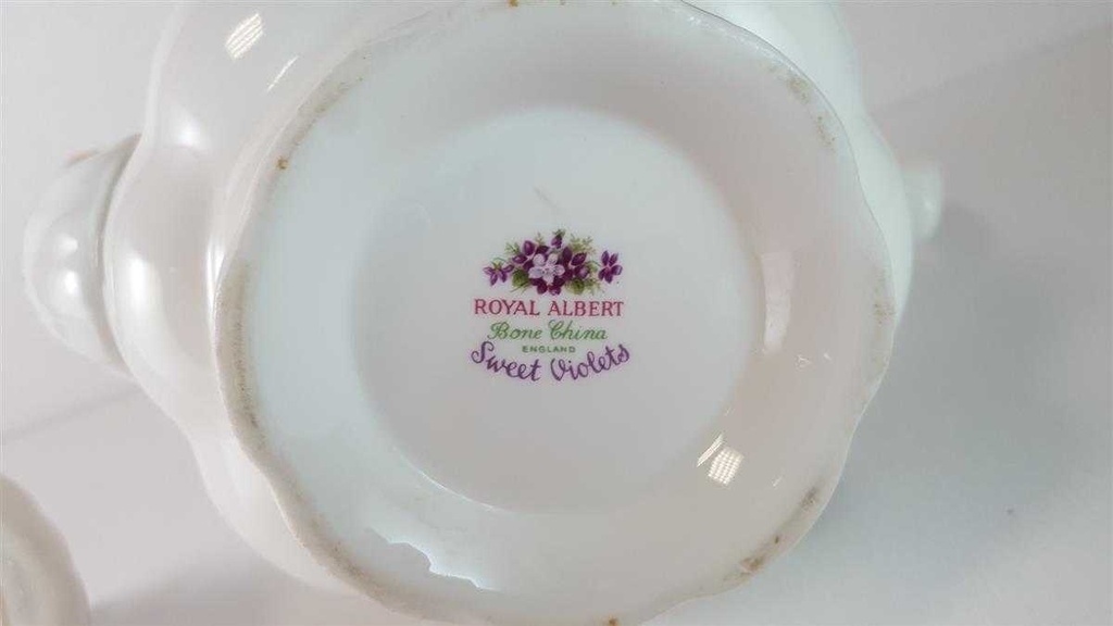 [45814990] Kaffeekanne 0,9 L Royal Albert Sweet Violets gebraucht - sehr gut Bild 5