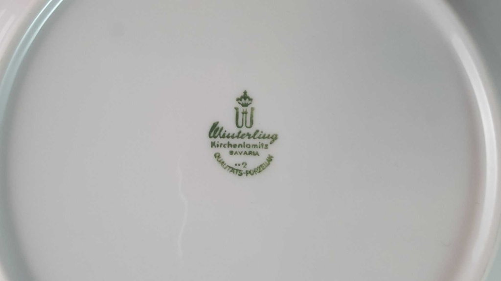 [45815062] Kuchenteller 19,8 cm Winterling Kirchenlamitz blau rot Blümchen Relief Wellenrand gebraucht - sehr gut Bild 5