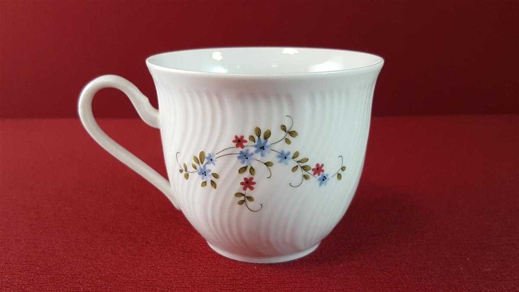 [45815068] Kaffeetasse Tasse Winterling Kirchenlamitz blau rot Blümchen Relief Wellenrand gebraucht - gut Bild 3