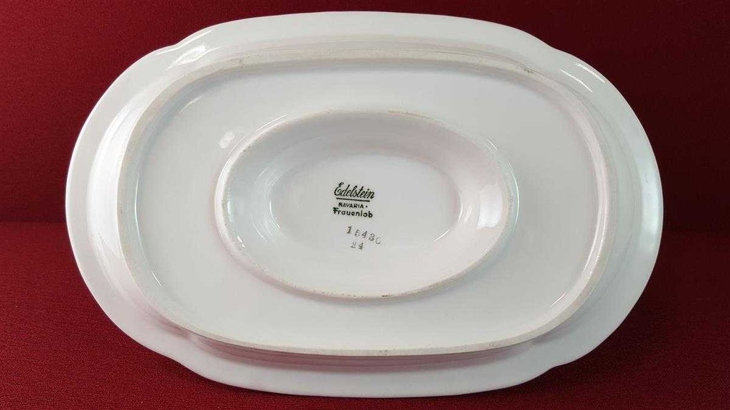 [45815089] Sauciere mit Teller Goldrand 1tlg Edelstein Bavaria Frauenlob 15430 Weiß gebraucht - gut Bild 4