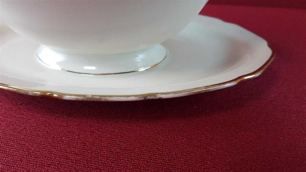 [45815157] Sauciere mit Teller Golddekor Tielsch Altwasser weiß 7930 gebraucht - gut Bild 4