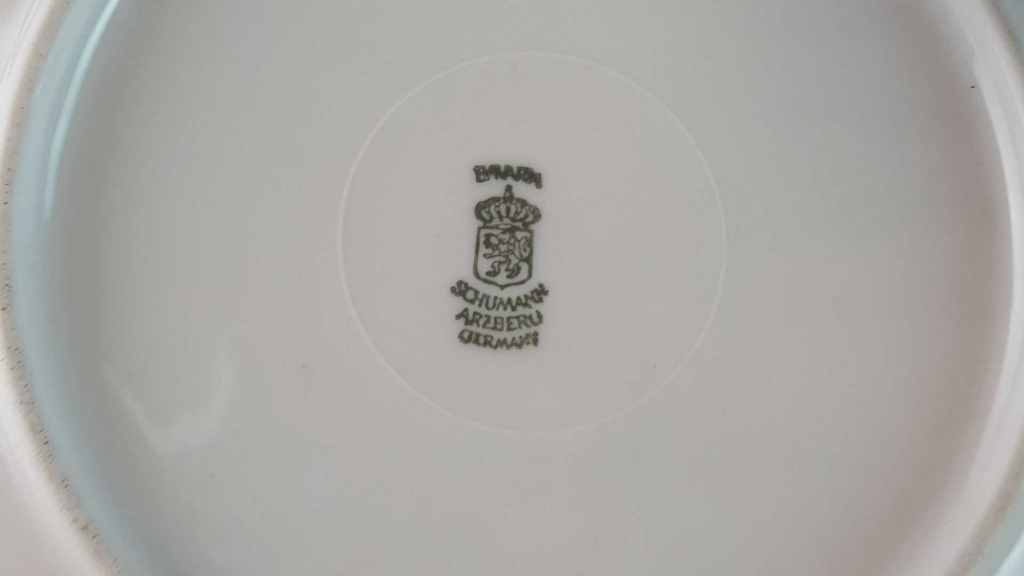[45815234] Schale Obstschale Goldrand 25,6 cm Schumann Arzberg Tropfenreliefdekor Rote Rose mit gebraucht - gut Bild 7