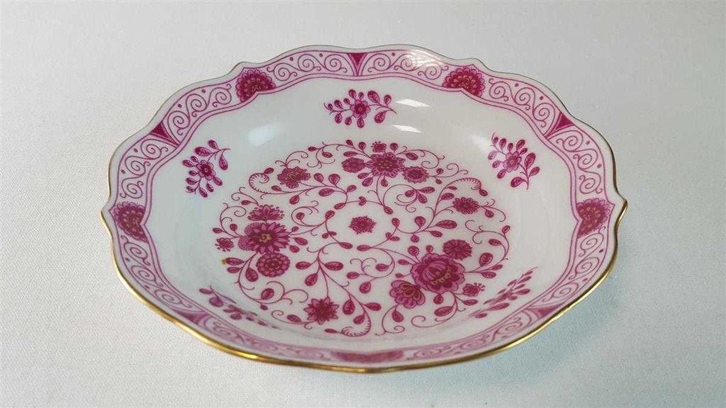 [45815415] Untertasse für Kaffee 14,3 cm Lindner Porzellan Marie Luise Alte Ranke Rot gebraucht - neuwertig Bild 3