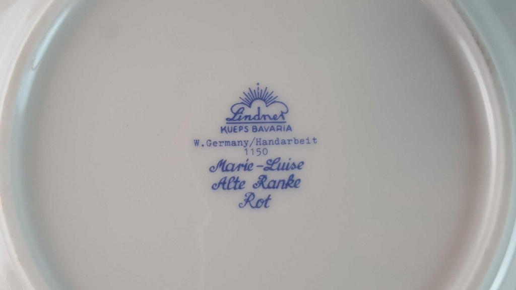 [45815417] Kuchenteller Dessertteller Frühstücksteller 19,7 cm Lindner Porzellan Marie Luise Alte Ranke Rot gebraucht - neuwertig Bild 6