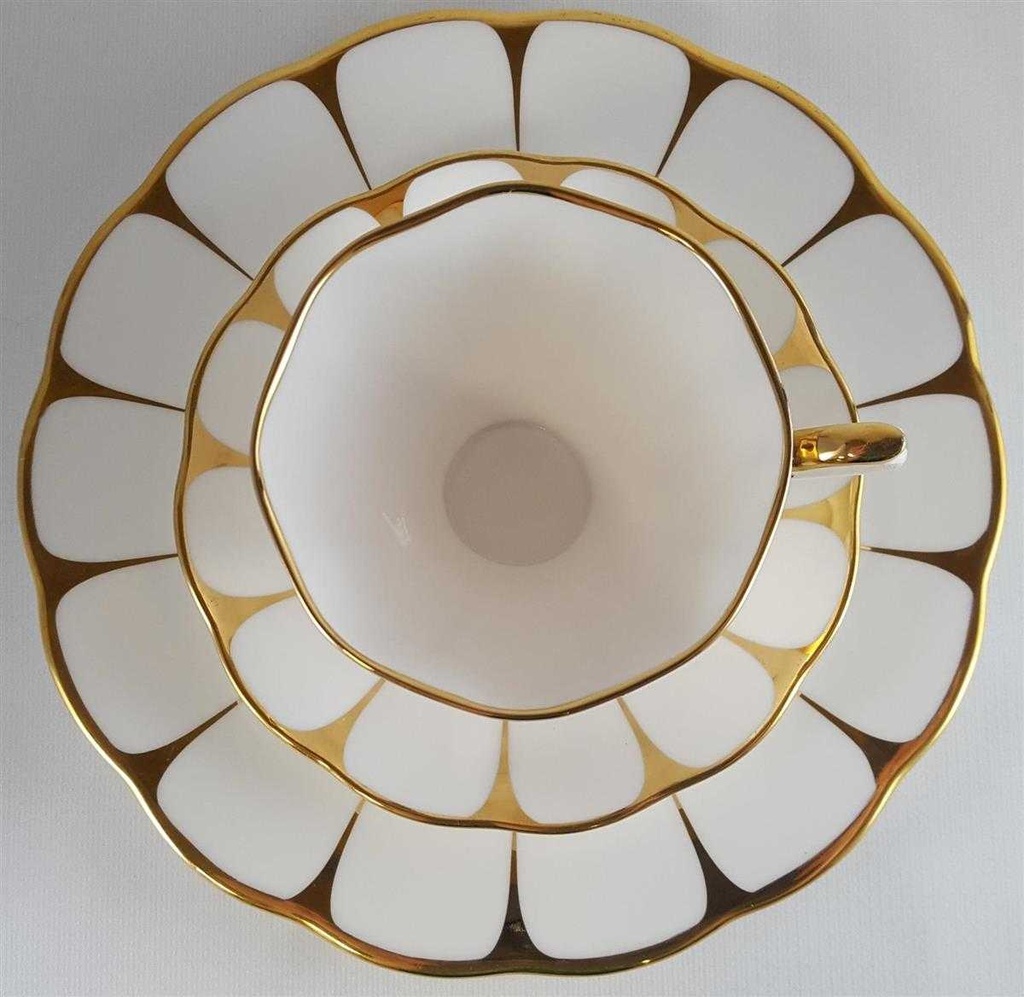 [4581548] Kaffeegedeck Golddekor 3tlg Royal Vale gebraucht - sehr gut Bild 3