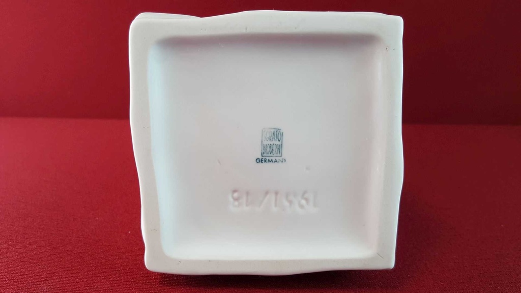 [45815524] Vase Blumenvase 18,3 cm Sgrafo Modern Einzelteile Weiß gebraucht - gut Bild 6