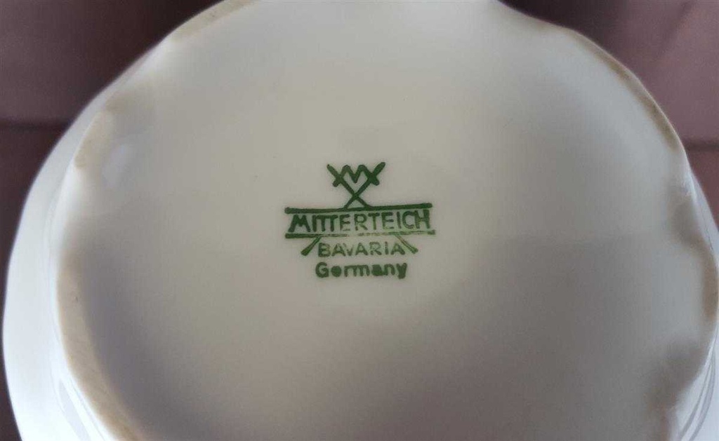 [4581588] Tischvase 12 cm Mitterteich Form 2000 Weiß gebraucht - sehr gut Bild 4