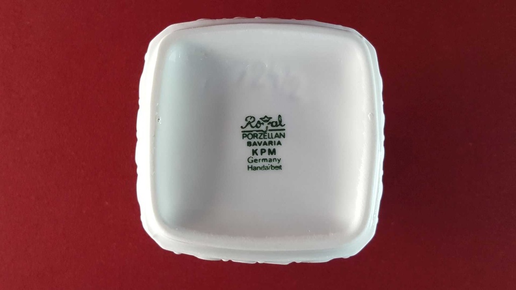 [45815968] Vase 15 cm Royal KPM Bavaria Weiß gebraucht - sehr gut Bild 6