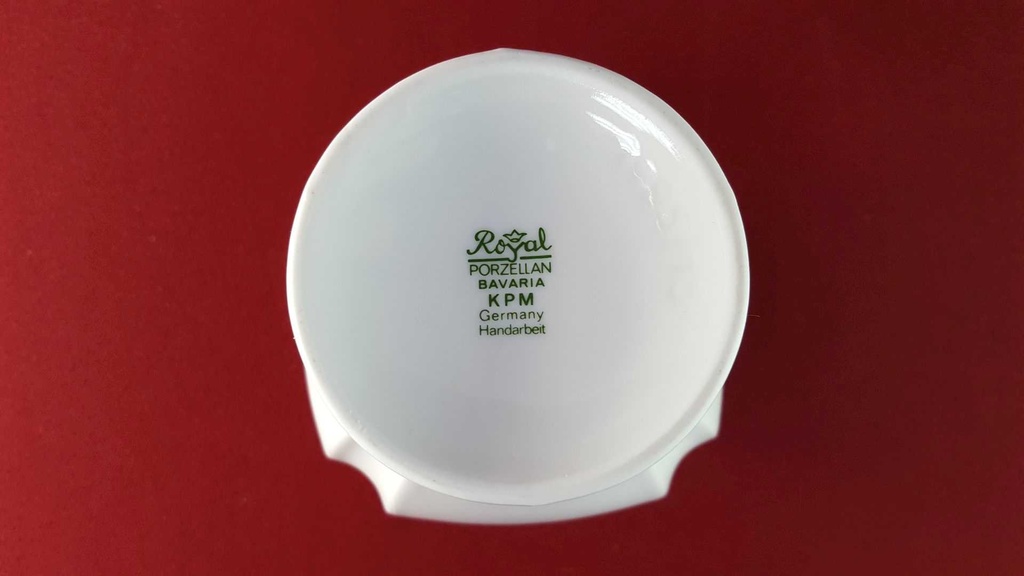 [45815974] Vase Dekorative 15,7 cm Royal KPM Bavaria Weiß gebraucht - gut Bild 6