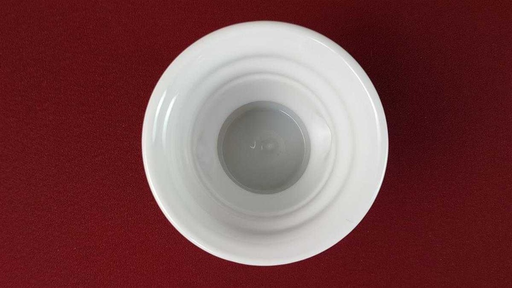 [45816345] Vase Dekorative 10,8 cm Royal KPM Bavaria weiß mit Löwenkopf gebraucht - gut Bild 4