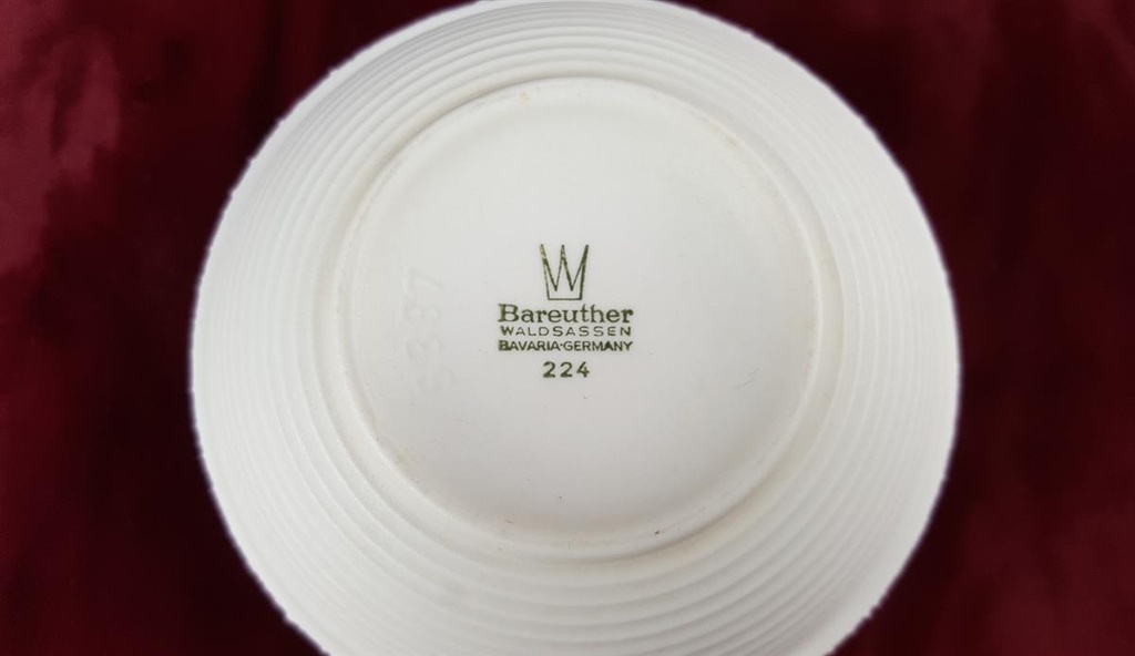 [45816427] Dessertschale 9,7 cm Bareuther Form 5387 Reliefdekor Weiß gebraucht - gut Bild 4