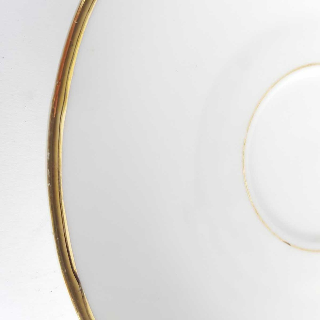 [458164335] Untertasse Goldrand 14,8 cm Seltmann Weiden Vohenstrauß Form 2491 gebraucht - gut Bild 4