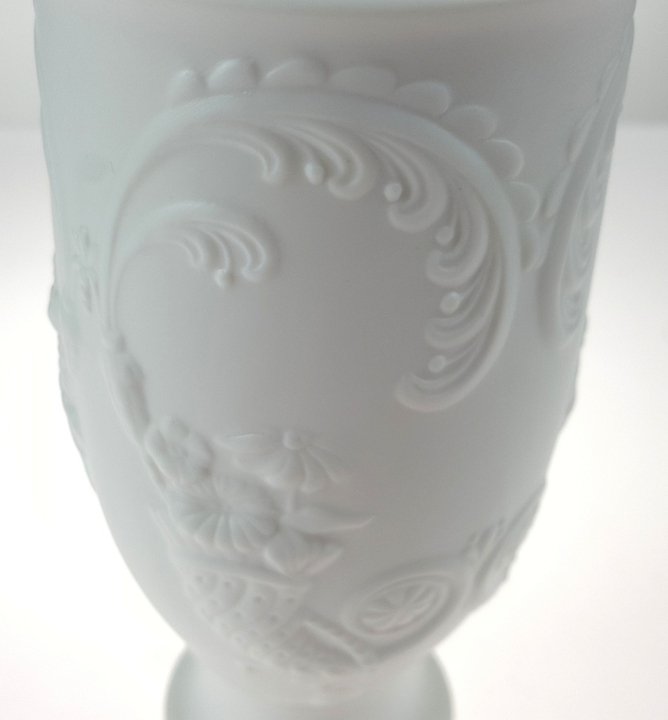 [2119214] Tischvase Vase Blumenvase 16,2 cm AK Kaiser Kaiser-Porzellan Weiß gebraucht - gut Bild 4