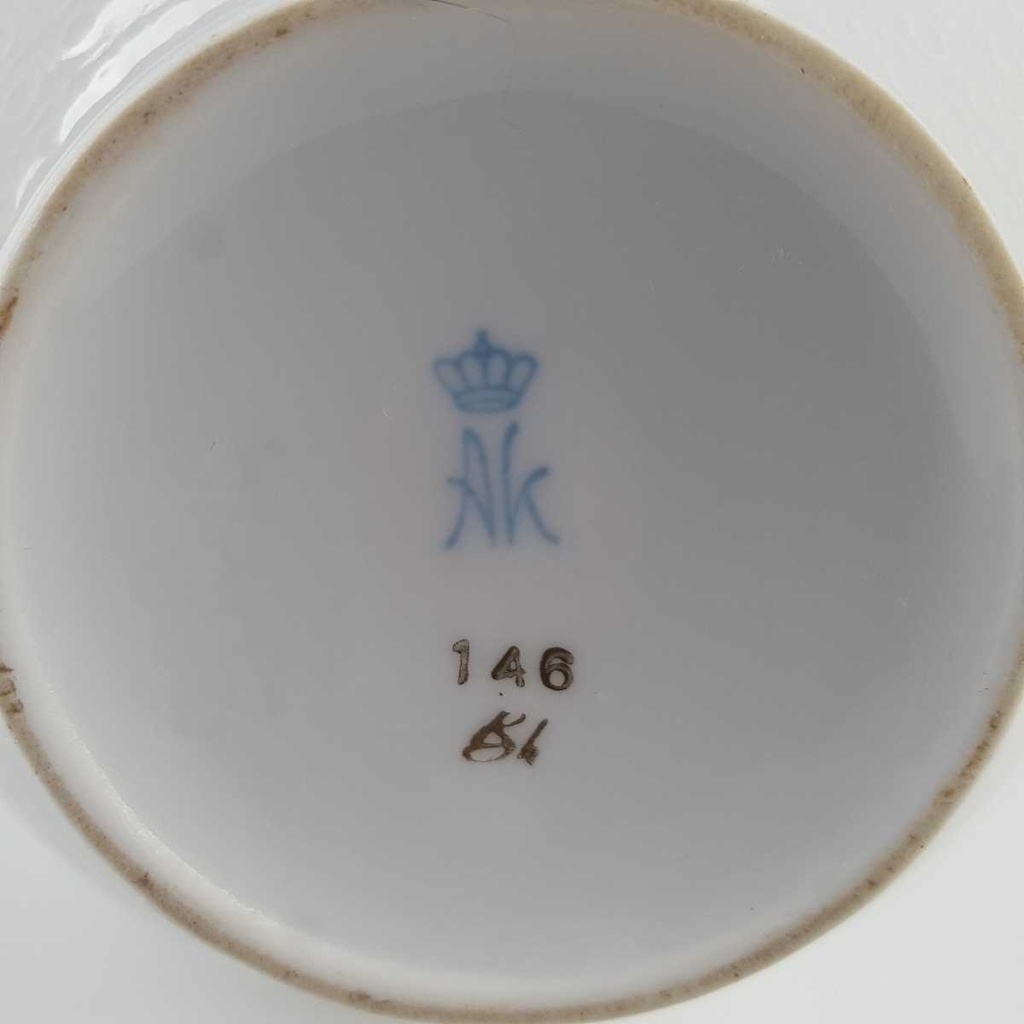 [458166563] Kaffeekanne Goldrand 1,3 L AK Kaiser Porzellan Form 40 Reliefdekor gebraucht - gut Bild 8