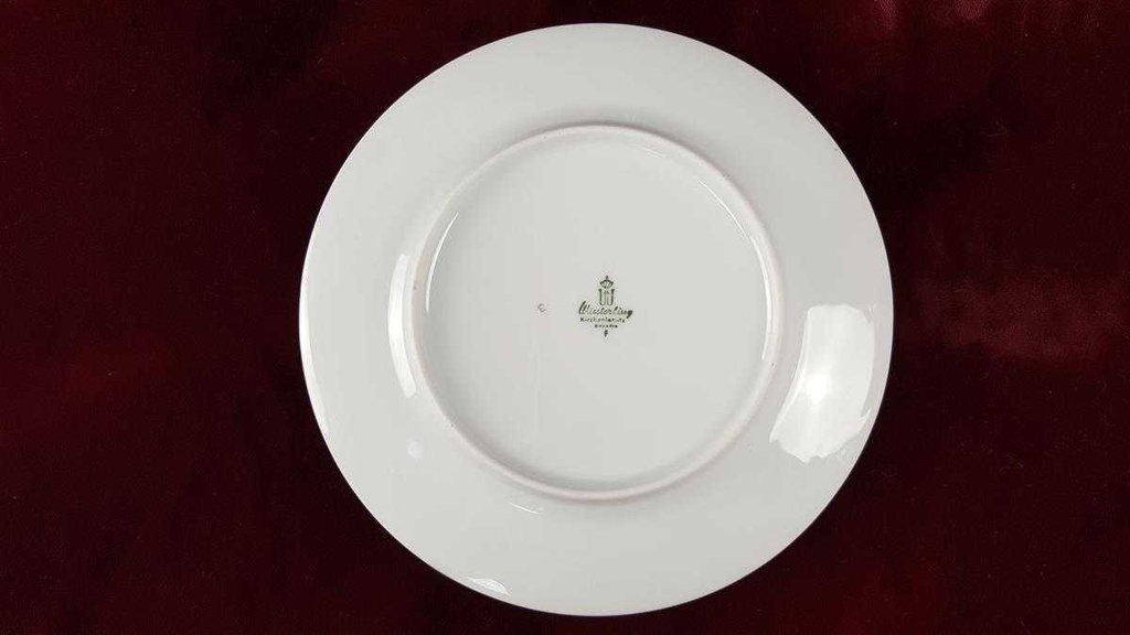 [45816688] Kuchenteller Dessertteller Frühstücksteller 19,2 cm Winterling Kirchenlamitz weiß mit Silberrand und Rillen gebraucht - gut Bild 4