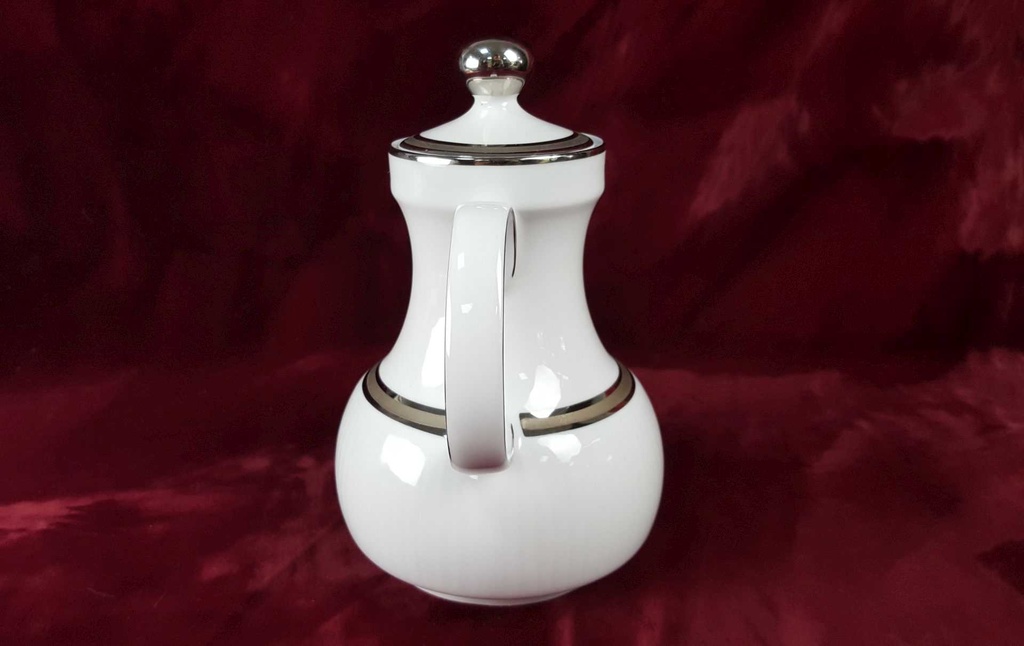 [45816696] Kaffeekanne Kanne 1,3 L Winterling Kirchenlamitz weiß mit Silberrand und Rillen gebraucht - gut Bild 4