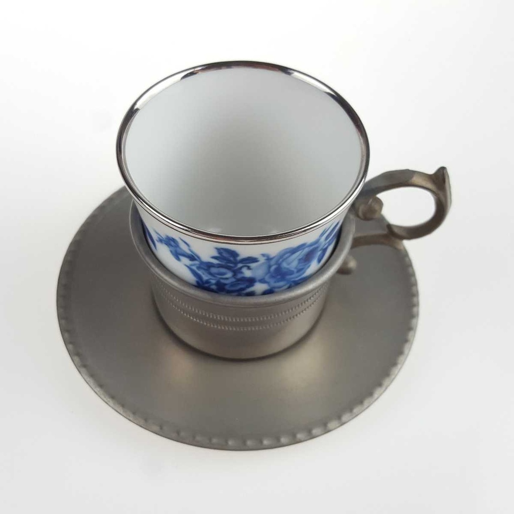 [458167142] Mokkatasse mit Untertasse Espressotasse & Zinnhalter 3tlg Bareuther Platinrand Blaue Rose gebraucht - gut Bild 3
