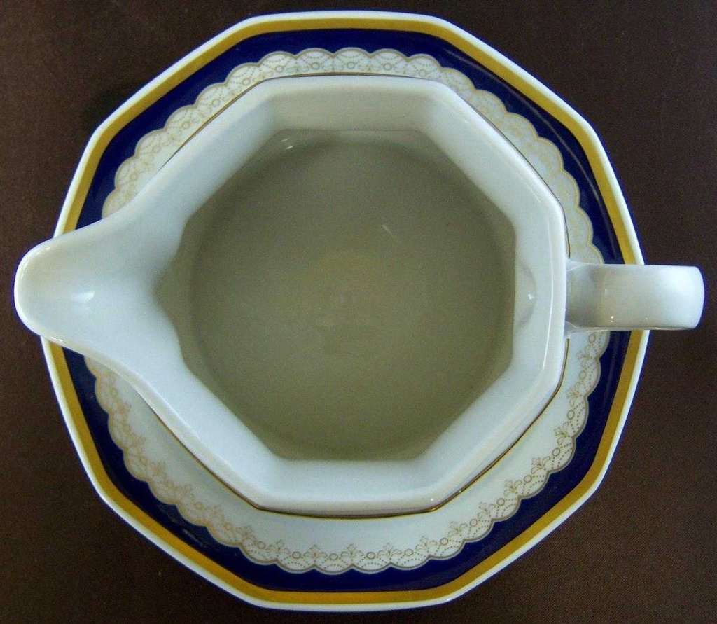 [4581683] Sauciere mit Teller Goldrand Winterling Marktleuthen Kobaltrand eckig gebraucht - sehr gut Bild 2