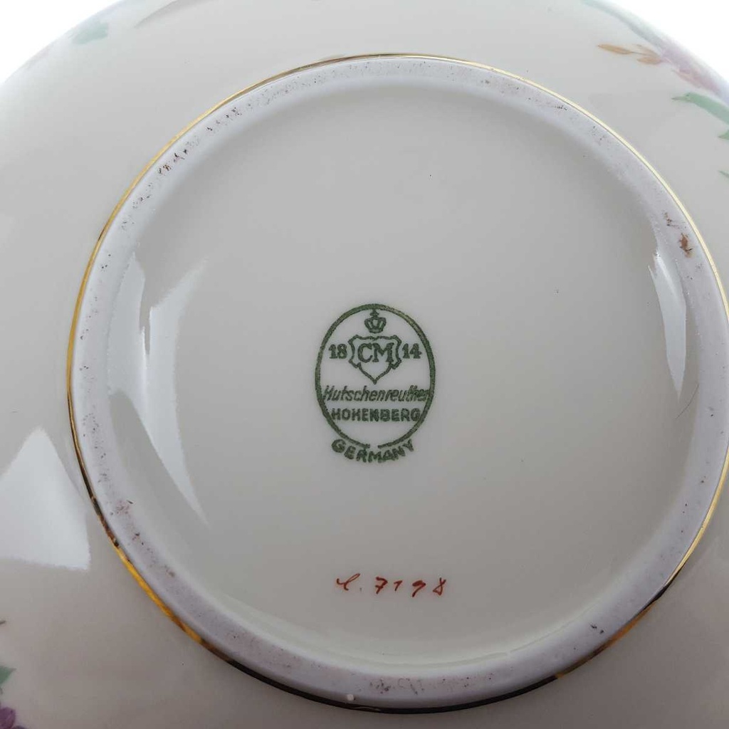[458168833] Deckeldose Bonboniere Goldrand 10,5 cm Hutschenreuther elfenbein Blumendekor gebraucht - gut Bild 7
