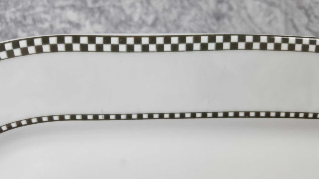 [45817090] Servierplatte Fleischplatte Steakplatte 32,3x20,6 cm Flirt grau weiß Rautendekor gebraucht - gut Bild 2