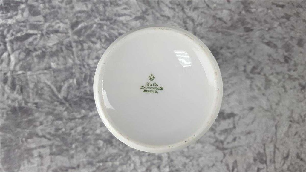 [45817276] Tischvase Blumenvase 20,5 cm Tirschenreuth Weiß Bavaria gebraucht - gut Bild 6
