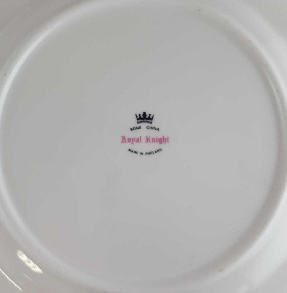 [458173] Untertasse für Kaffee Goldrand 13,9 cm Royal Knight Weiß gebraucht - sehr gut Bild 2