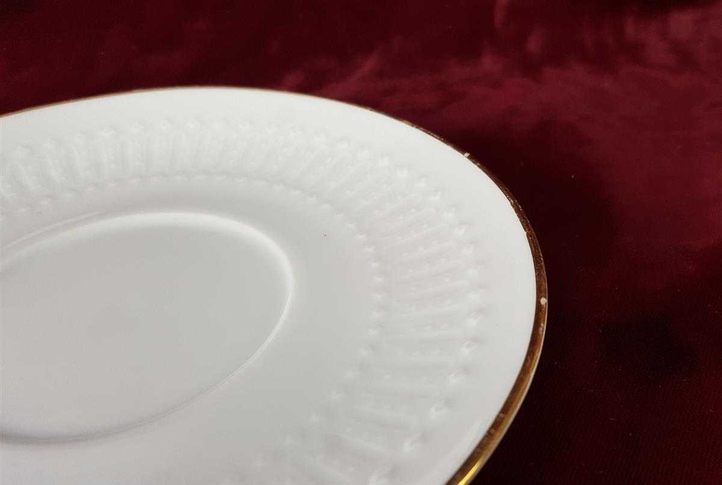 [45817502] Untertasse für Suppe Goldrand 16,6 cm Winterling Kirchenlamitz Relief Weiß mit gebraucht - gut Bild 3