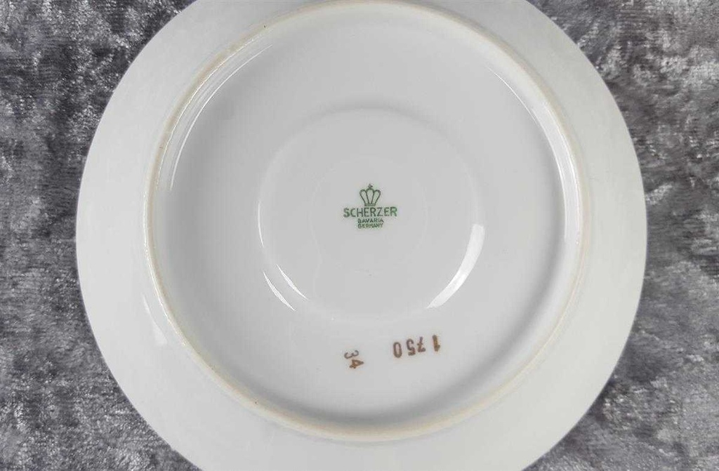 [45817517] Untertasse für Kaffee Goldrand 14 cm Zeh Scherzer Rillenrelief 1750 Bild 3