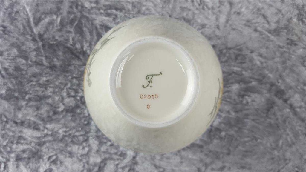 [45817592] Vase Blumenvase Goldrand 13,2 cm Fürstenberg Dekor 02065 gebraucht - gut Bild 6
