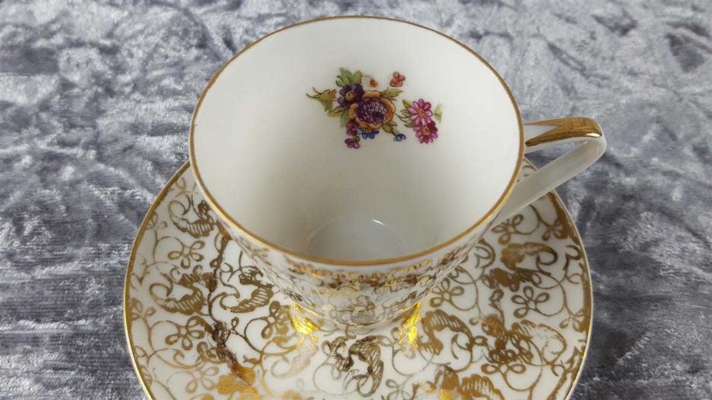 [45817901] Mokkatasse Tasse Espressotasse mit Untertasse & Golddekor Kaiser Porzellan Alka Kunst gebraucht - gut Bild 3