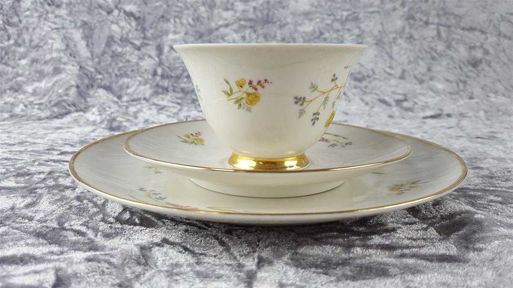 [45817920] Sammelgedeck Goldrand 3tlg Winterling Marktleuthen Elfenbein Beige gebraucht - gut Bild 3