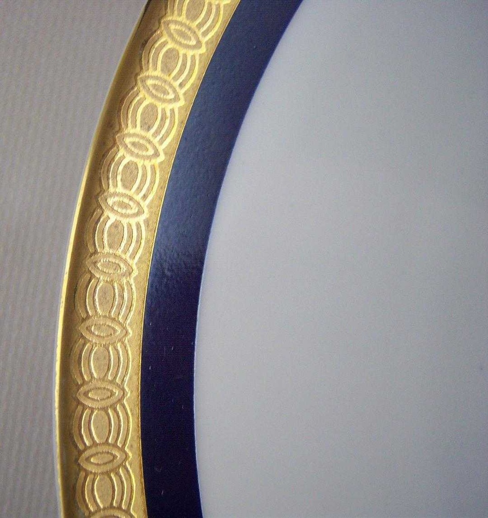 [4581803] Untertasse für Kaffee 15 cm Winterling Marktleuthen Kobaltrand mit Goldraute rund gebraucht - akzeptabel Bild 2